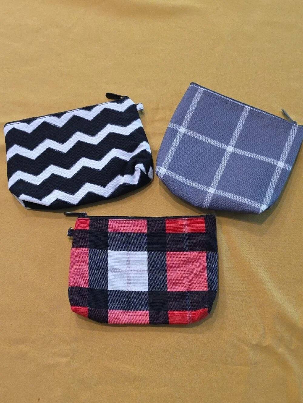 Thirty-One Zipper Pouches – Set of 3 (NWOT) - Fun & Useful!